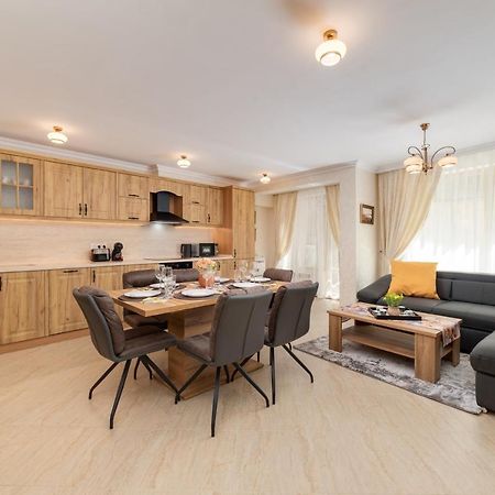 Deluxe And Central Garden Apartment فارنا المظهر الخارجي الصورة