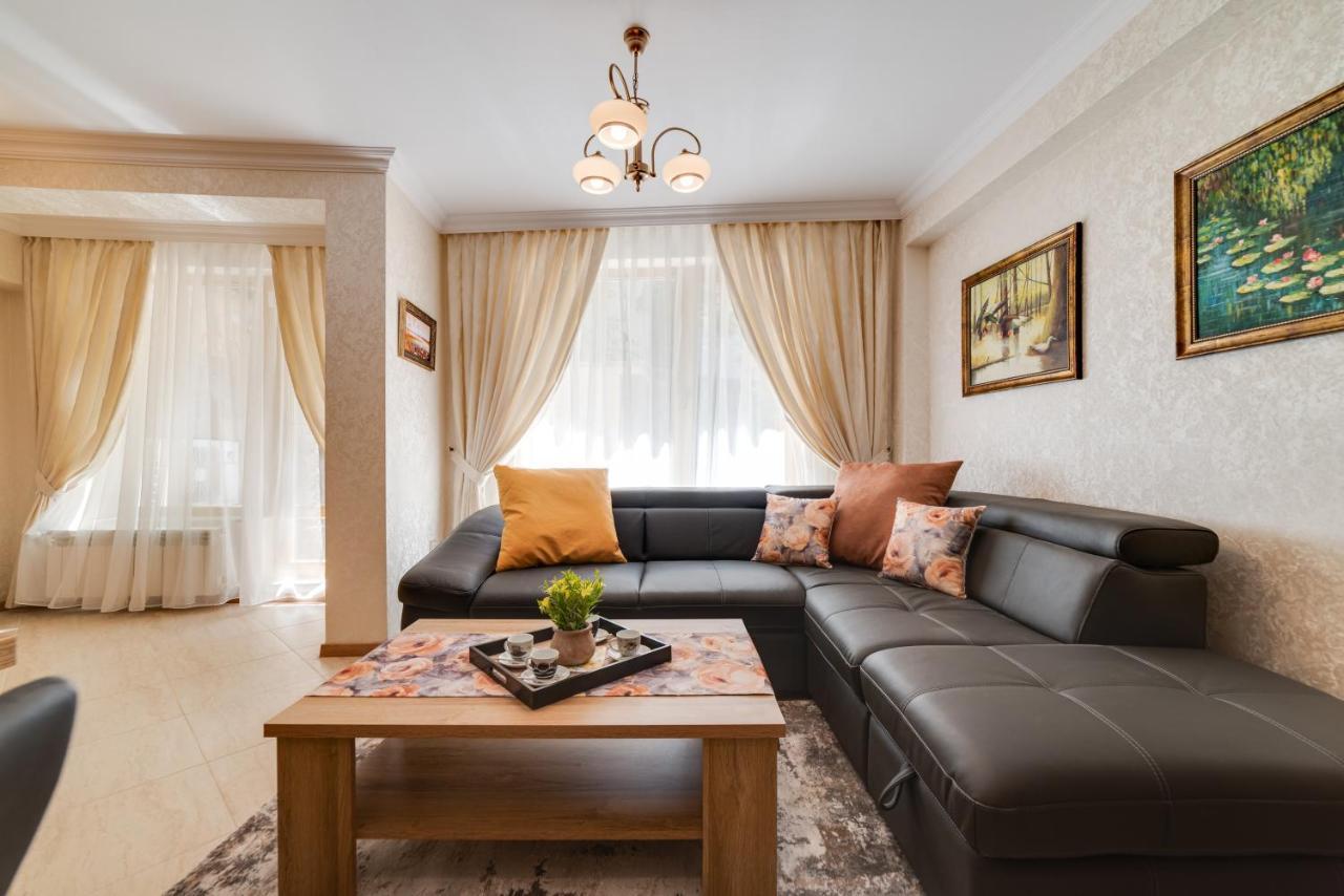 Deluxe And Central Garden Apartment فارنا المظهر الخارجي الصورة