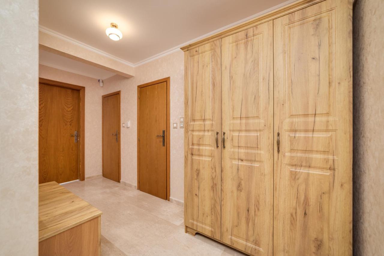 Deluxe And Central Garden Apartment فارنا المظهر الخارجي الصورة